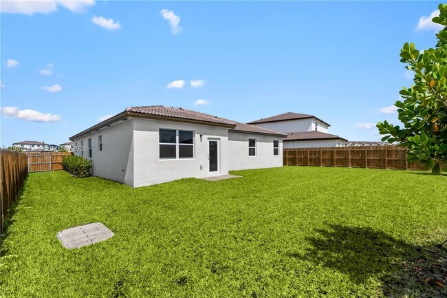 Photo - 2310 SE 28th Dr
