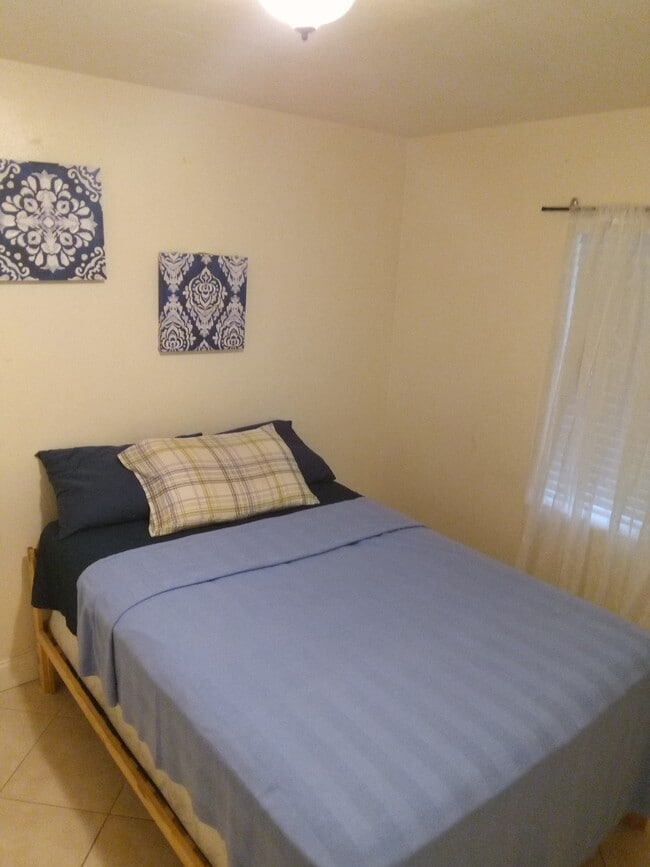 Photo - 709 Wisteria Ave