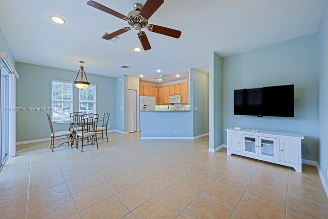 Photo - 198 Evergrene Pkwy Unit 198