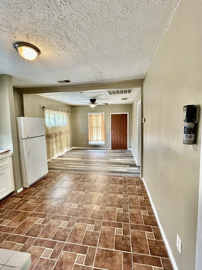 Photo - 1507 Bonner St