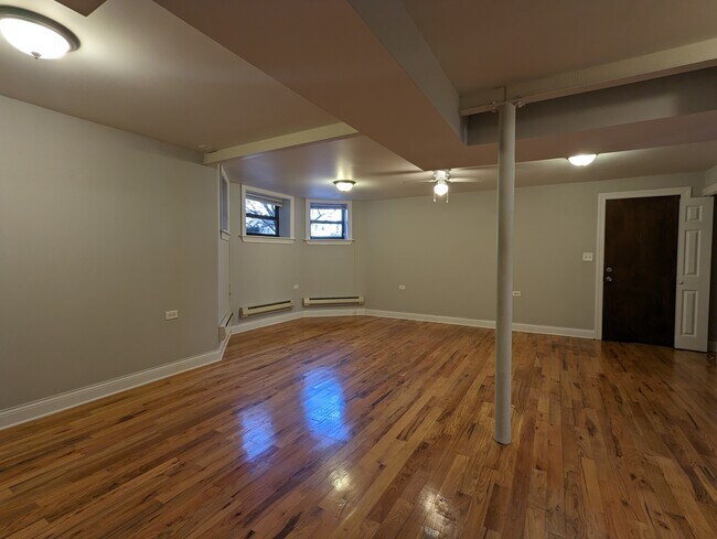 Photo - 1126 W Oakdale Ave Unit 1117-GDNS
