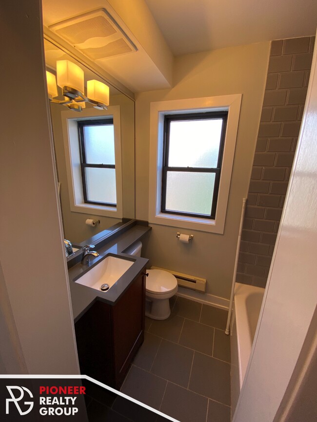 Photo - 550 W Arlington Pl Unit 708