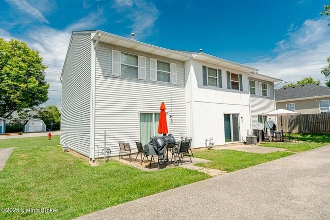 Photo - Condo in Shelbyville! Unidad 113 Ada