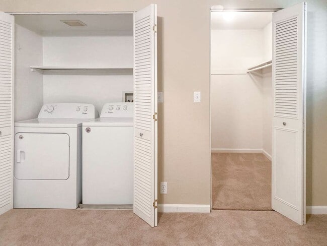 Photo - Sycamore Green Apartments