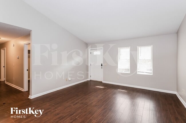 Photo - 4113 Winkler Way