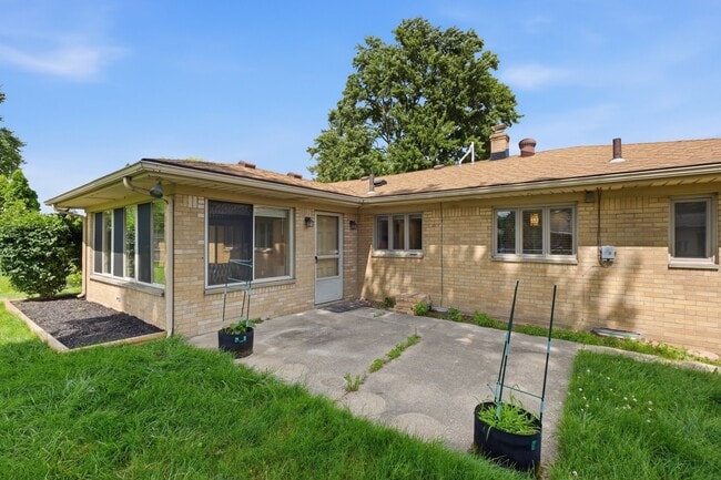 Photo - 1358 Juliet Dr