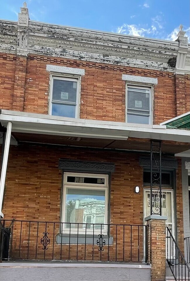 Building Photo - 30 N 56th St