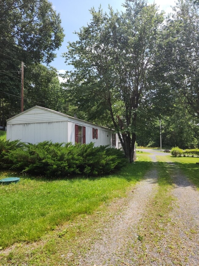 Photo - 551 Tomahawk Run Rd House