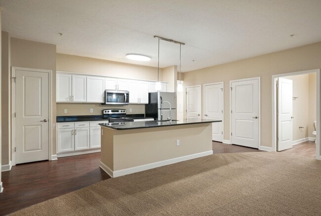 Photo - 5168 Foxtail Pine St