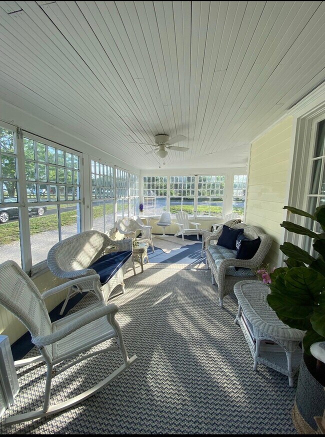 377 Foster Ave Unit B