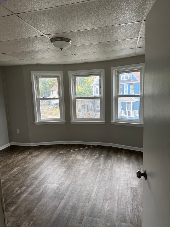 Photo - 92 Lockhart St