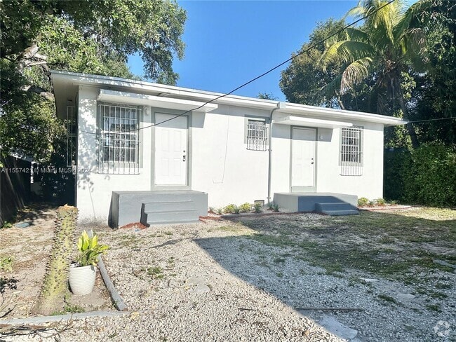 Building Photo - 7655 NW 3rd Ave Rental