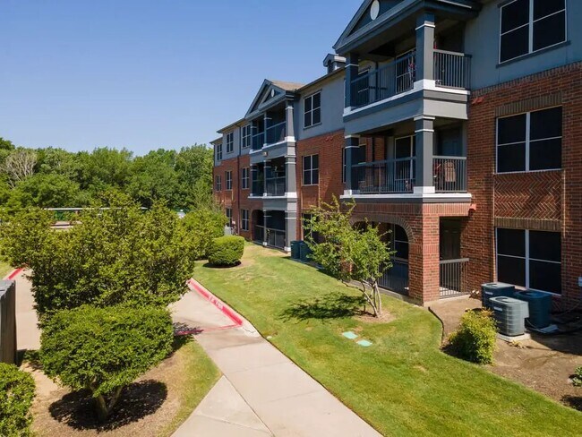 Photo - 1104 S Carrier Pkwy Unit 50