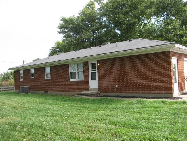 531 Eddie Ln