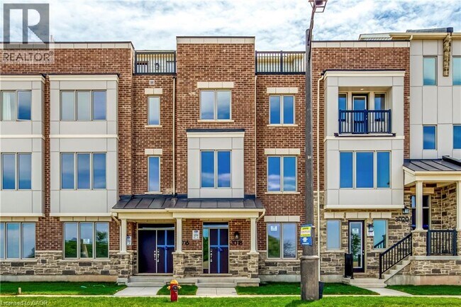 Photo - 3018 John McKay Blvd