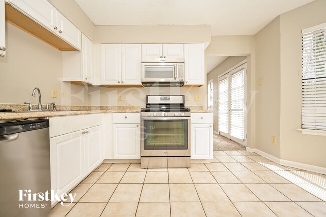 Photo - 5369 Biffle Ln