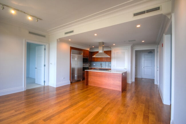 Photo - 2550 N Lakeview Ave Unit N803