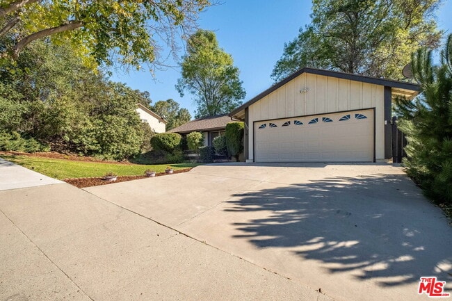 Photo - 3333 Corning St