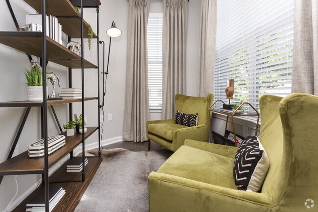 2BR, 2BA - 1399 SF