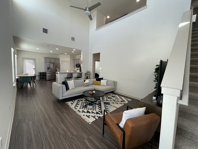 Photo - 10304 Fulton Ave