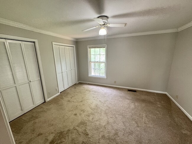 107 Northcrest Ct