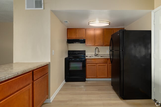 Photo - Palm Villas Apartments