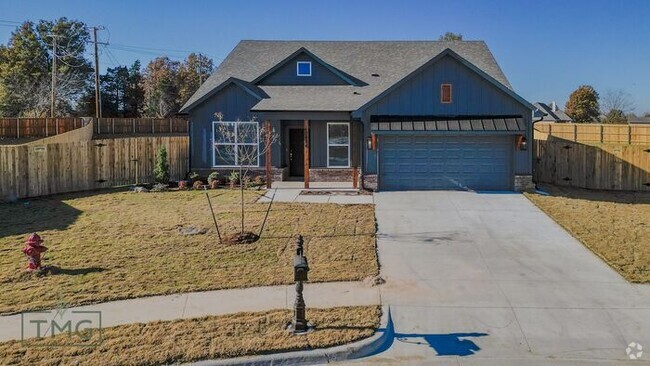 Building Photo - Enclave in Owasso: A Blend of Modern Luxur... Rental