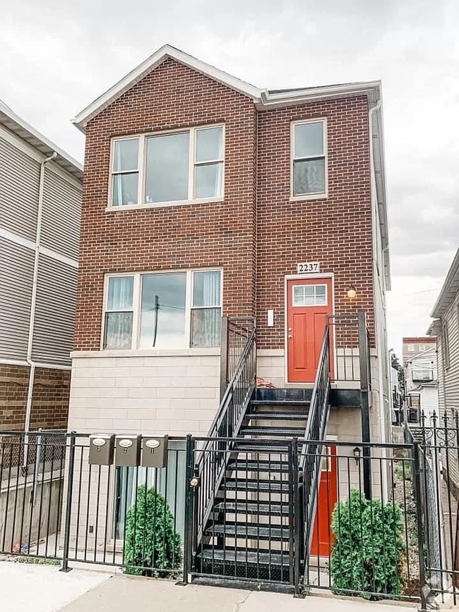 Front - 2237 W 18th St Unit 1 Rental