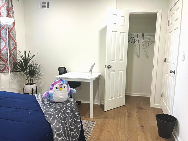 Photo - 1725 Mary Lou Ln SE Unit 1