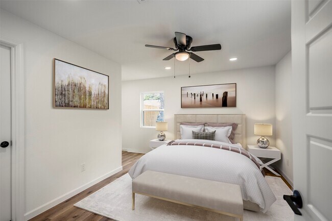 Photo - 3923 Alsace St