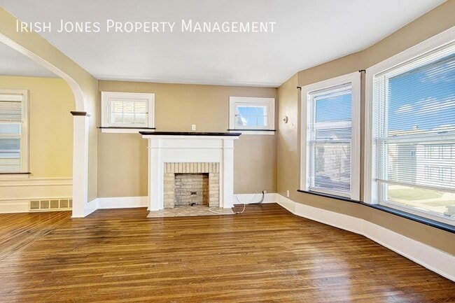 Photo - 20 Avery Ave Unit Upper