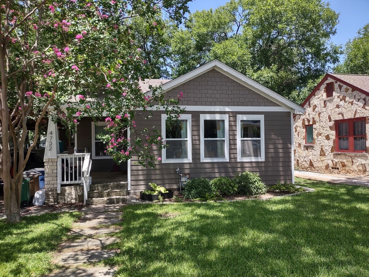 Photo - 4702 Rosedale Ave House