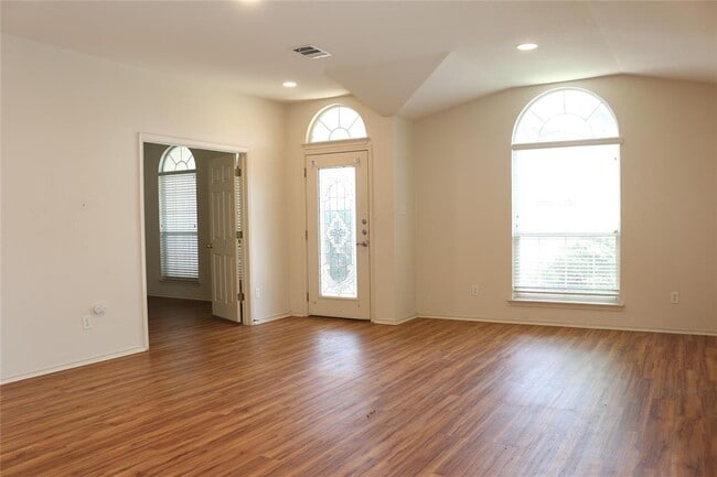 Photo - 1811 W Pflugerville Pkwy