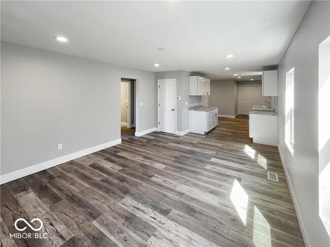 Photo - 4630 Farrington Ave