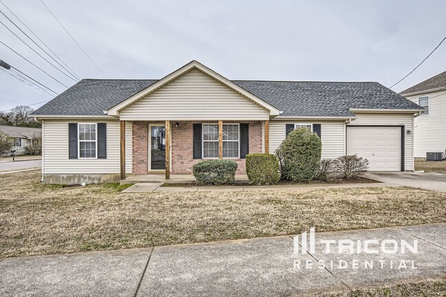 Photo - 928 Pin Oak Dr House