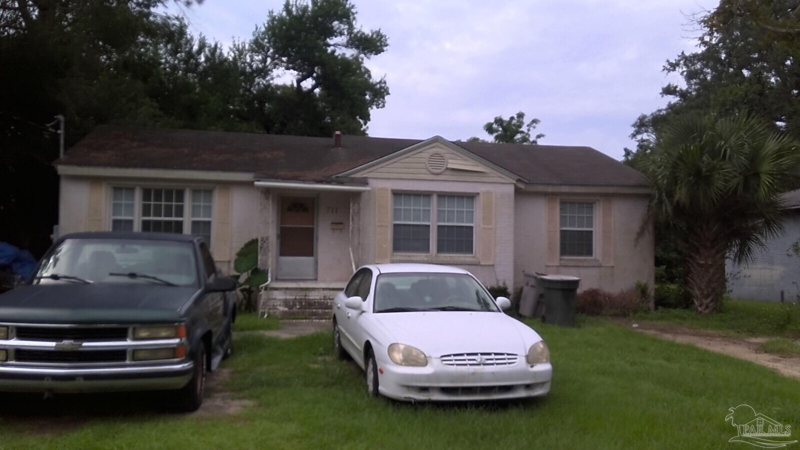 Photo - 711 W Hernandez St