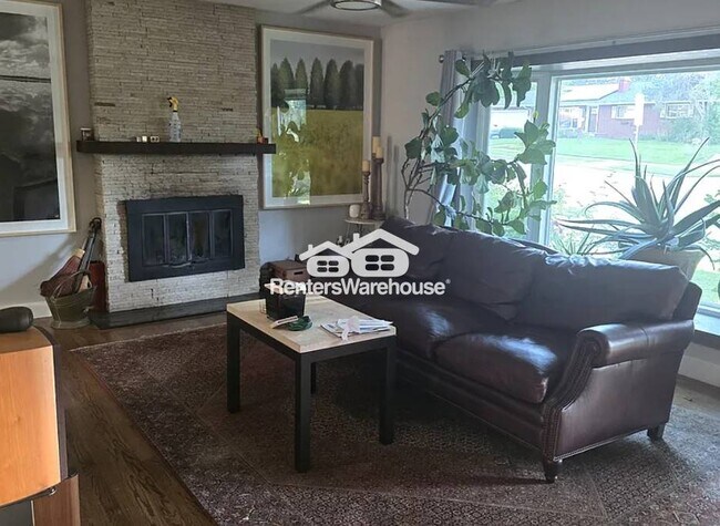 Photo - 3506 S Holly St