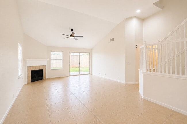 Photo - 654 Cypresswood Trce