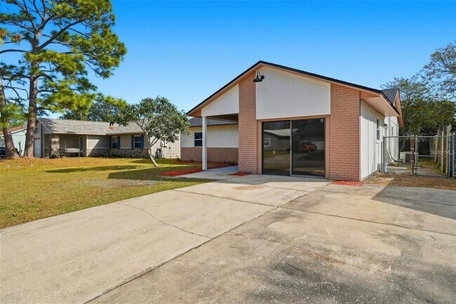 2843 Calico Ct