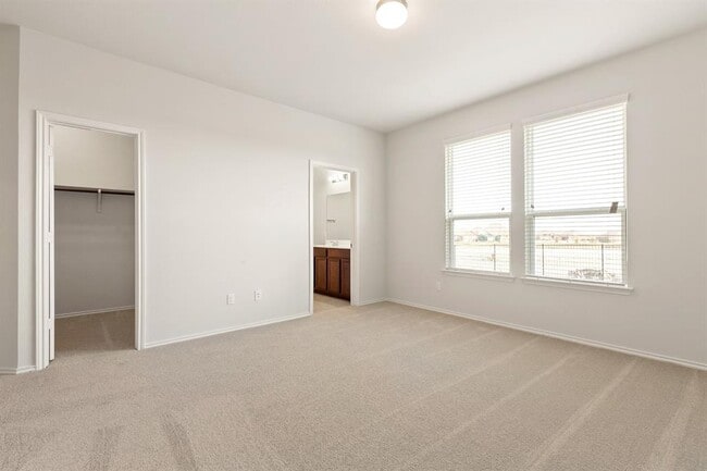 Photo - 500 Martha Dr