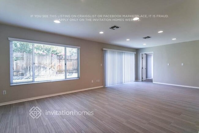 Photo - 22937 Leadwell St