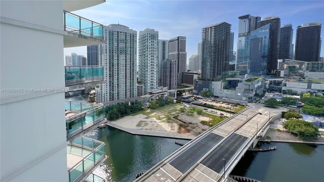 Photo - 350 S Miami Ave Condominio Unidad 2504