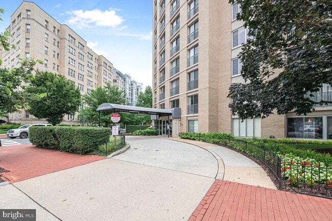 Building Photo - 1239 Vermont Ave NW Unit 902 Rental