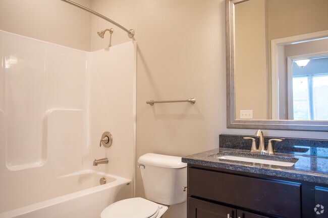 Little Yellow Mountain- 2BR, 2BA