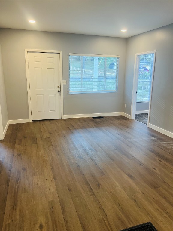 Photo - 2214 N Benton Ave