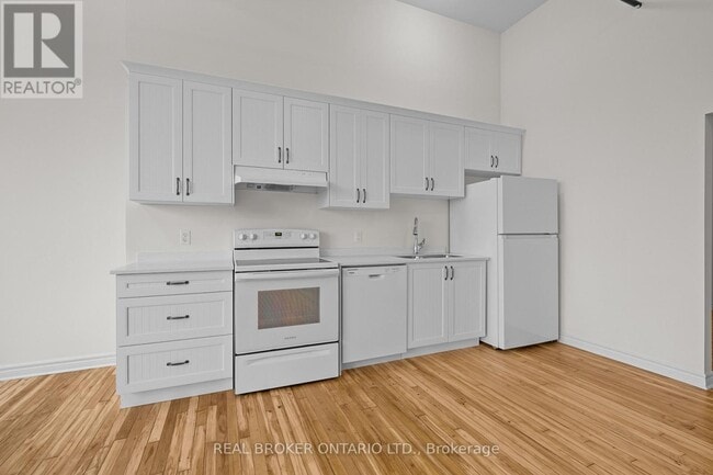 Photo - 150 Mill St Unit 115