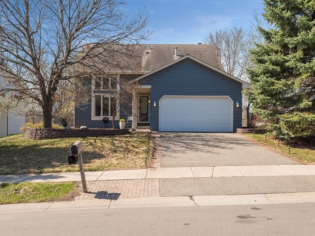 Building Photo - 17505 Rustic Hills Dr Rental
