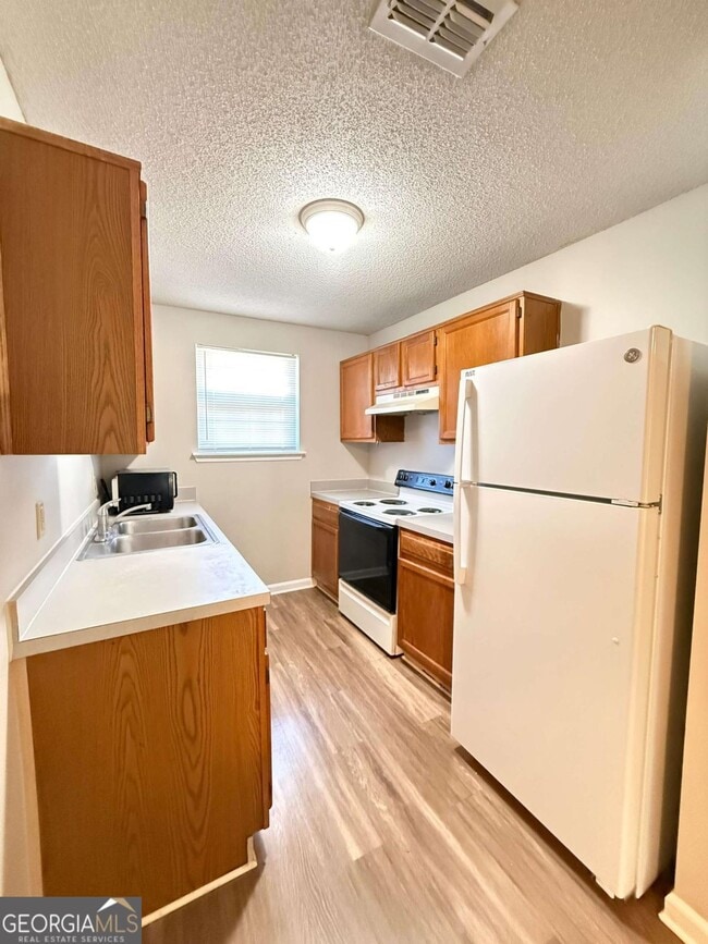 Photo - 156 Douglas Dr