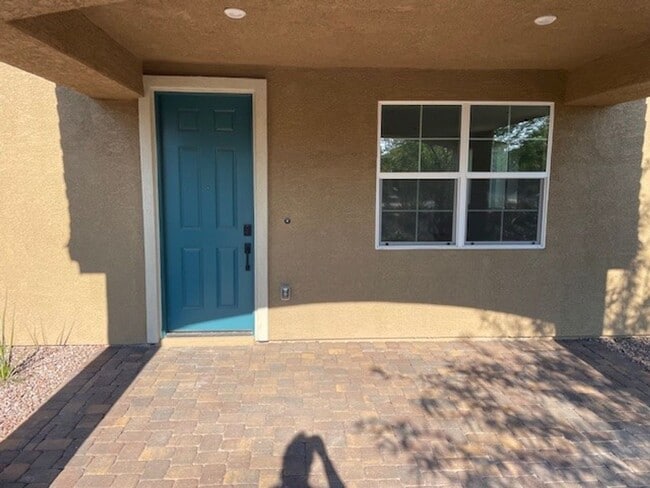 Photo - 808 Royal Beekman St