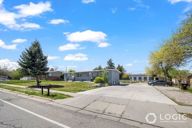 Building Photo - 4222 S 4800 W